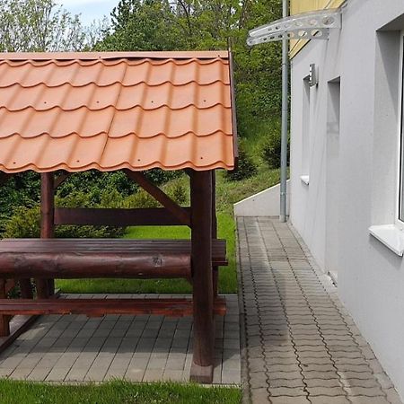 Hotel Nefelejcs Vendeghaz Balatonkenese Zewnętrze zdjęcie