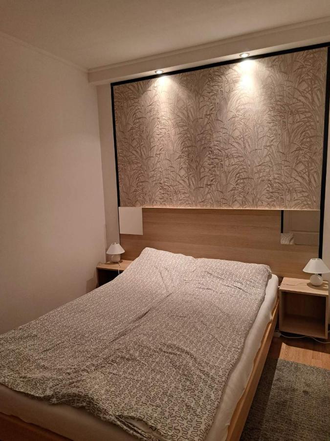 Hotel Nefelejcs Vendeghaz Balatonkenese Zewnętrze zdjęcie
